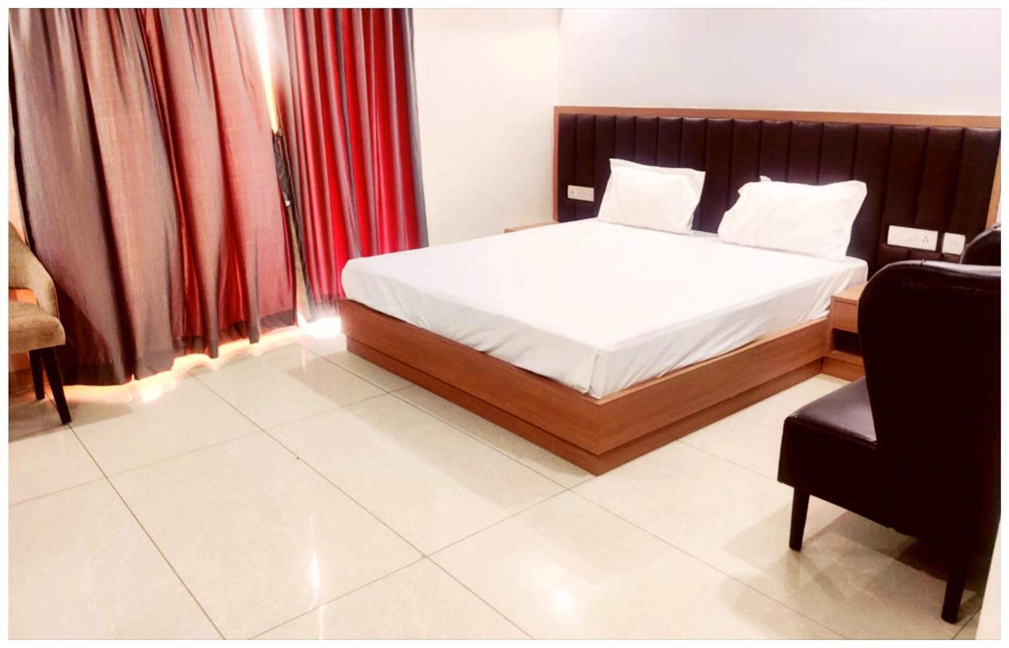 Shree Gajanana Near Sea And Jagannath Temple Hotel 3*